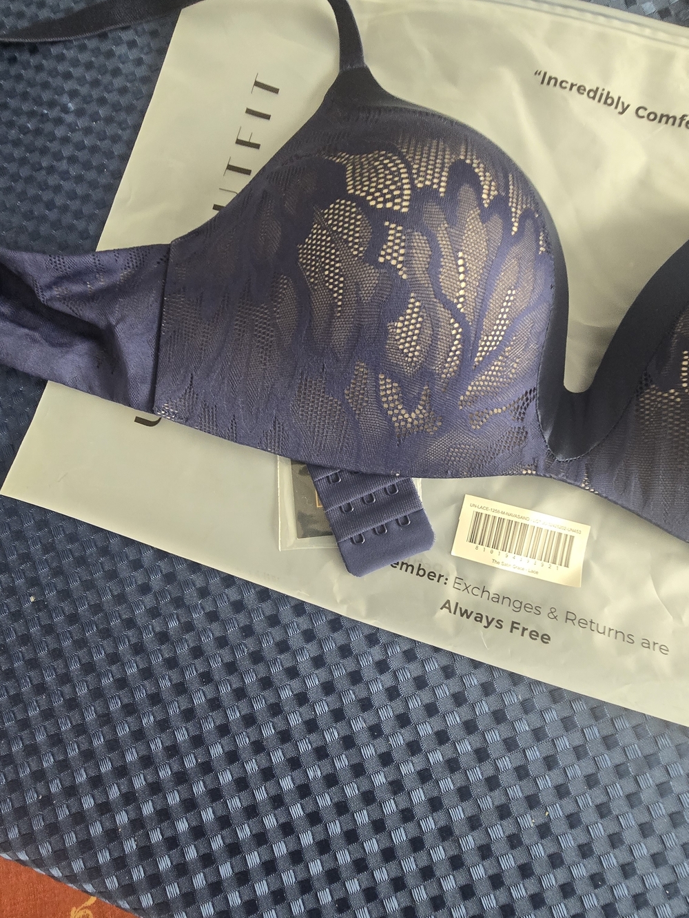 Seamless Navy Blue Lace-Effect T-Shirt Bra Under Outfit Comes W Extenders